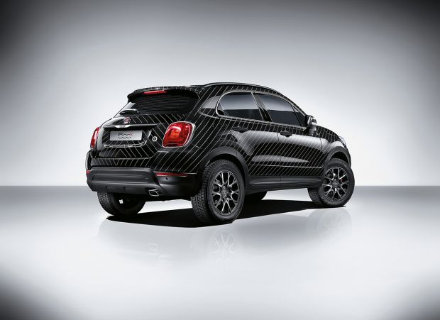 Debut Of The Fiat 500X “Black Tie” Show Car